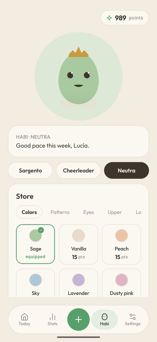 The Habi screen: the mascot with the Neutra face, its daily message, the personality selector, the points earned, and the store where they're spent.